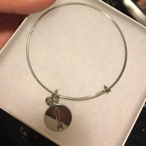 ❌SOLD❌ Silver Bangle Bracelet